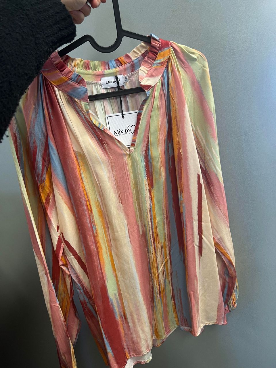 V-ringad blus