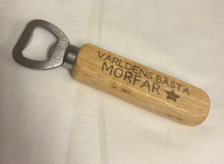 Kapsylöppnare med träskaft - personlig text