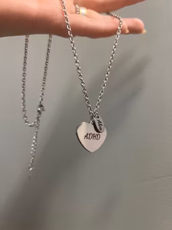 Halsband: hjärta med mindre oval (rostfritt stål)