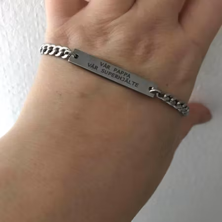 Armband med bricka i stål - läder/kedja