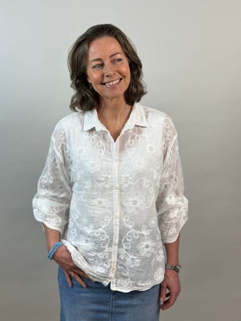 Blus: Antoanella