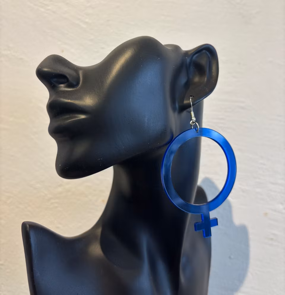 Örhängen - stor kvinnosymbol