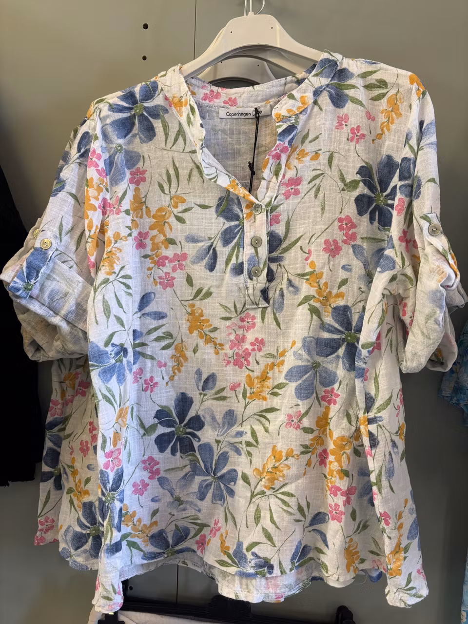 Blus: Sofia
