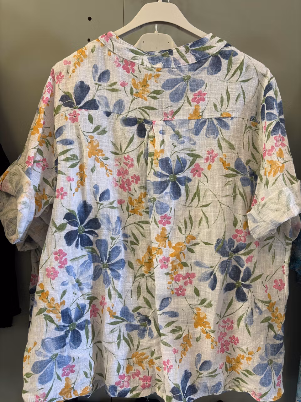 Blus: Sofia