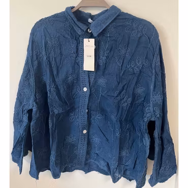 Broderad blus - blå