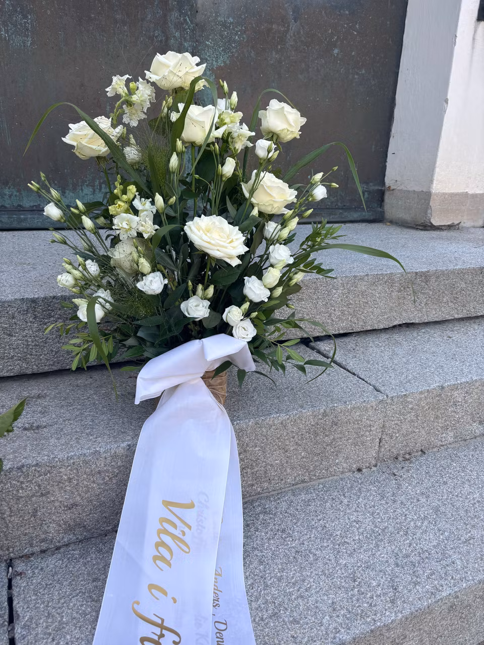 Stående rak begravningsdekoration