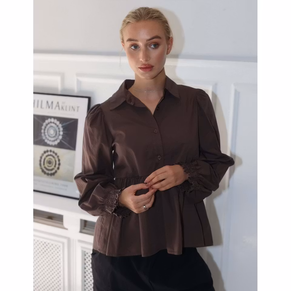 Blus: Collar