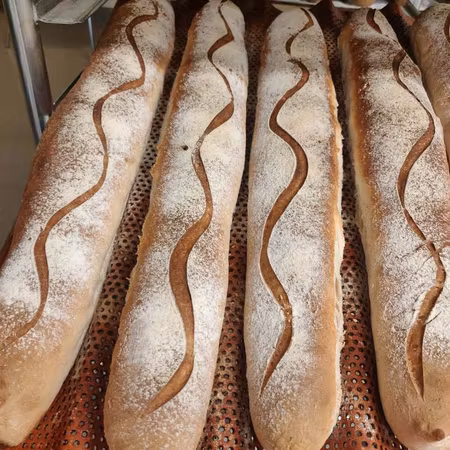 Norrländsk vetesur (baguette)