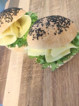 Ost/skinksmörgås