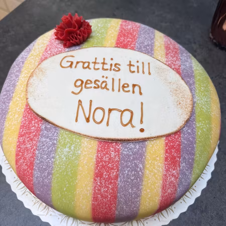 Egen text tårta