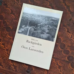 Byboken Backgården och Övre Larsveden
