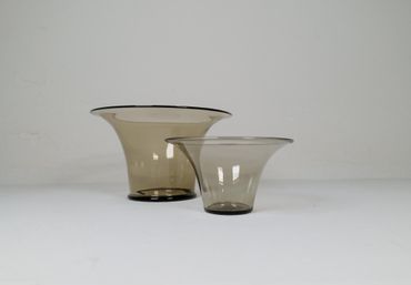 Art Deco Set of 2 Glass Bowls Simon Gate Orrefors, Sweden 1920s