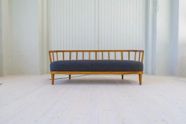 Mid-Century Modern Sculptural Sofa Model "Värend" Carl Malmsten, 1942
