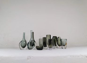 Midcentury Collection of 12 Pieces Art Glass Nils Landberg Orrefors Sweden 1950s