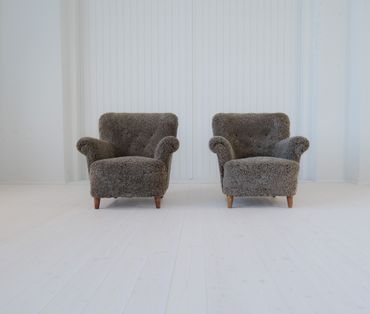 Scandinavian Modern Lounge Chairs in Grey/Black Sheepskin Shearling Sweden, 1940
