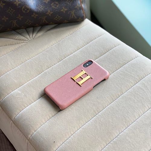 Cloudy pink - Metal letter®