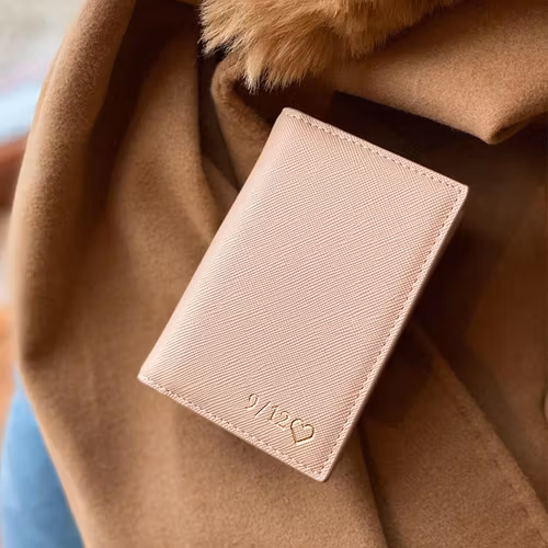 Beige (plånbok med gravyr)