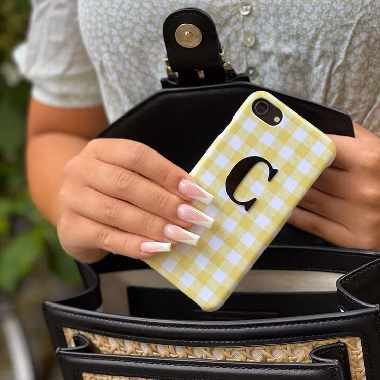 Yellow case - Metal letter