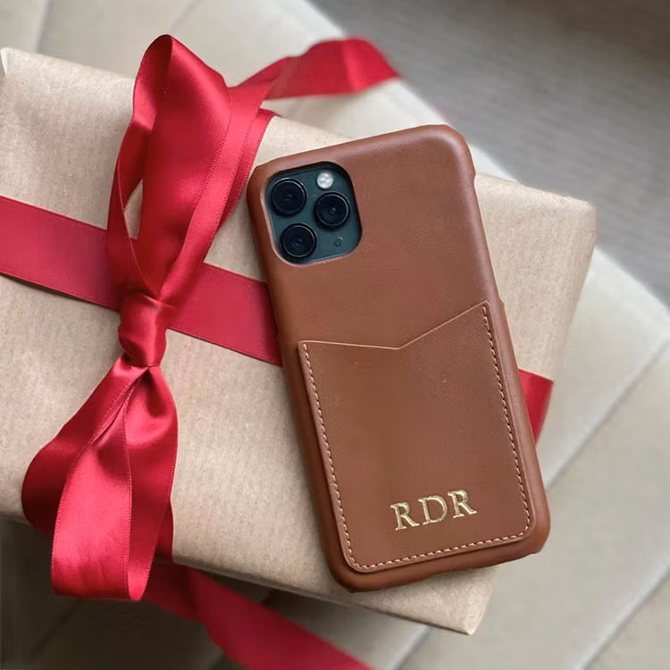 Mobilskal med kortficka- välj färg och iPhonemodell