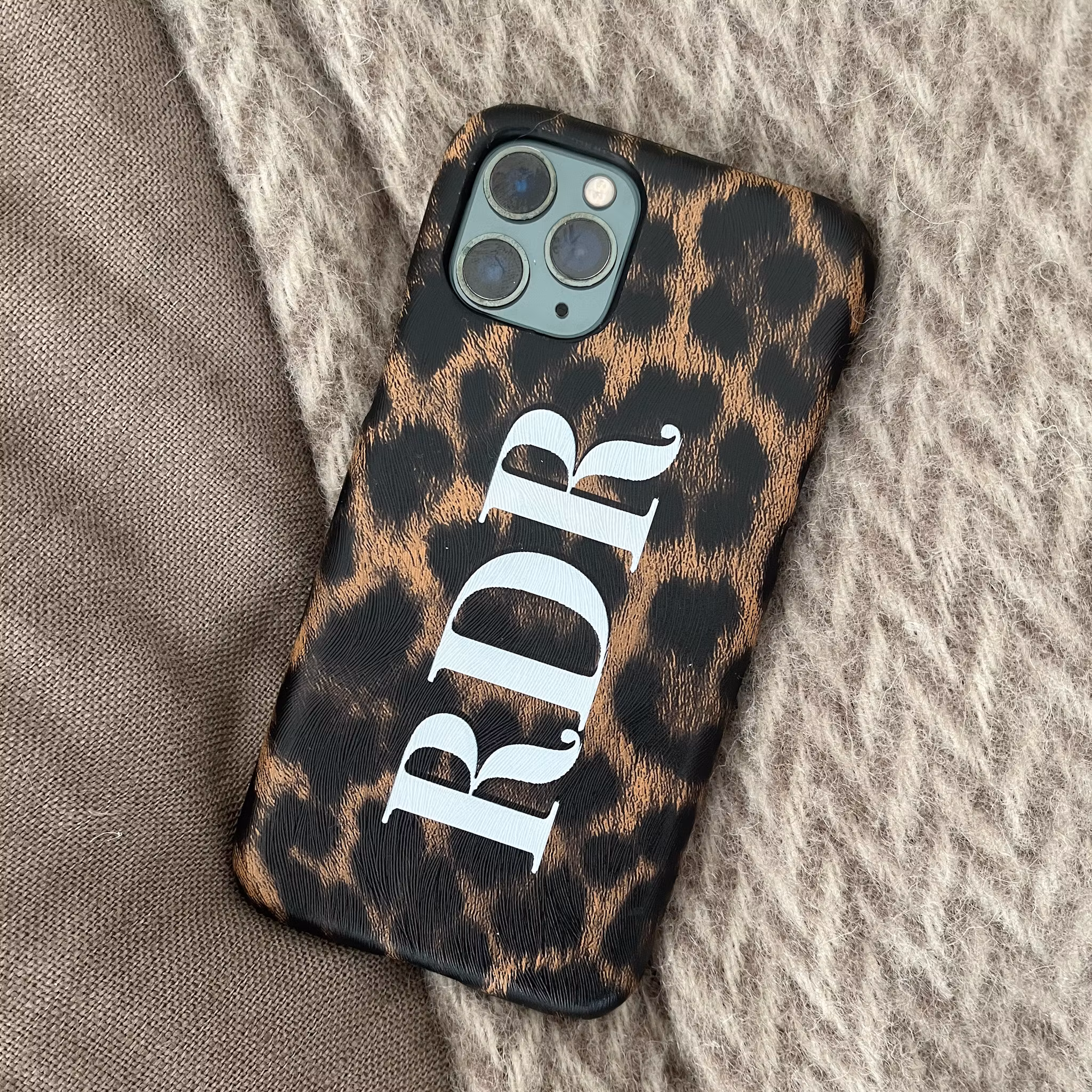 Leopard med vitt print