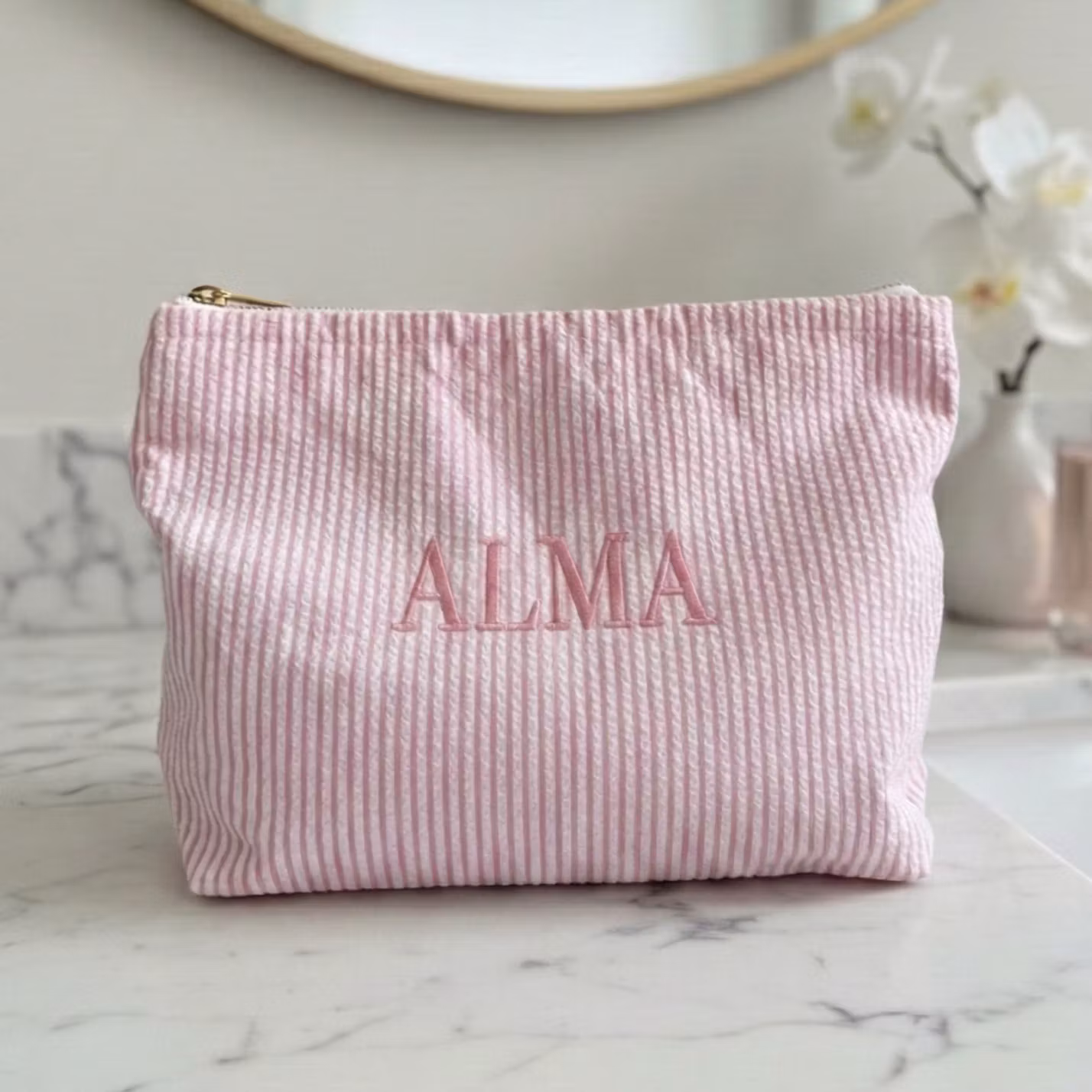 Rosa necessär med namn