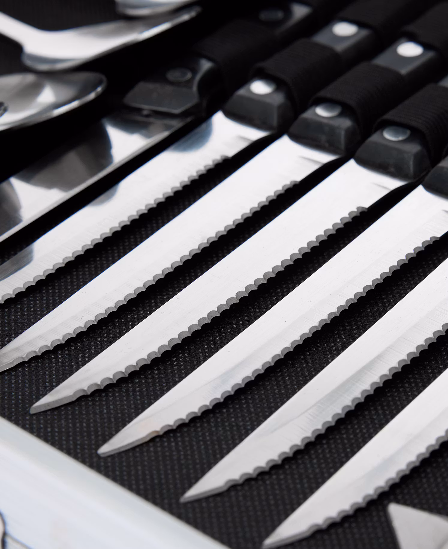 KOMPLETTES GRILL-SET - 26-TEILIG