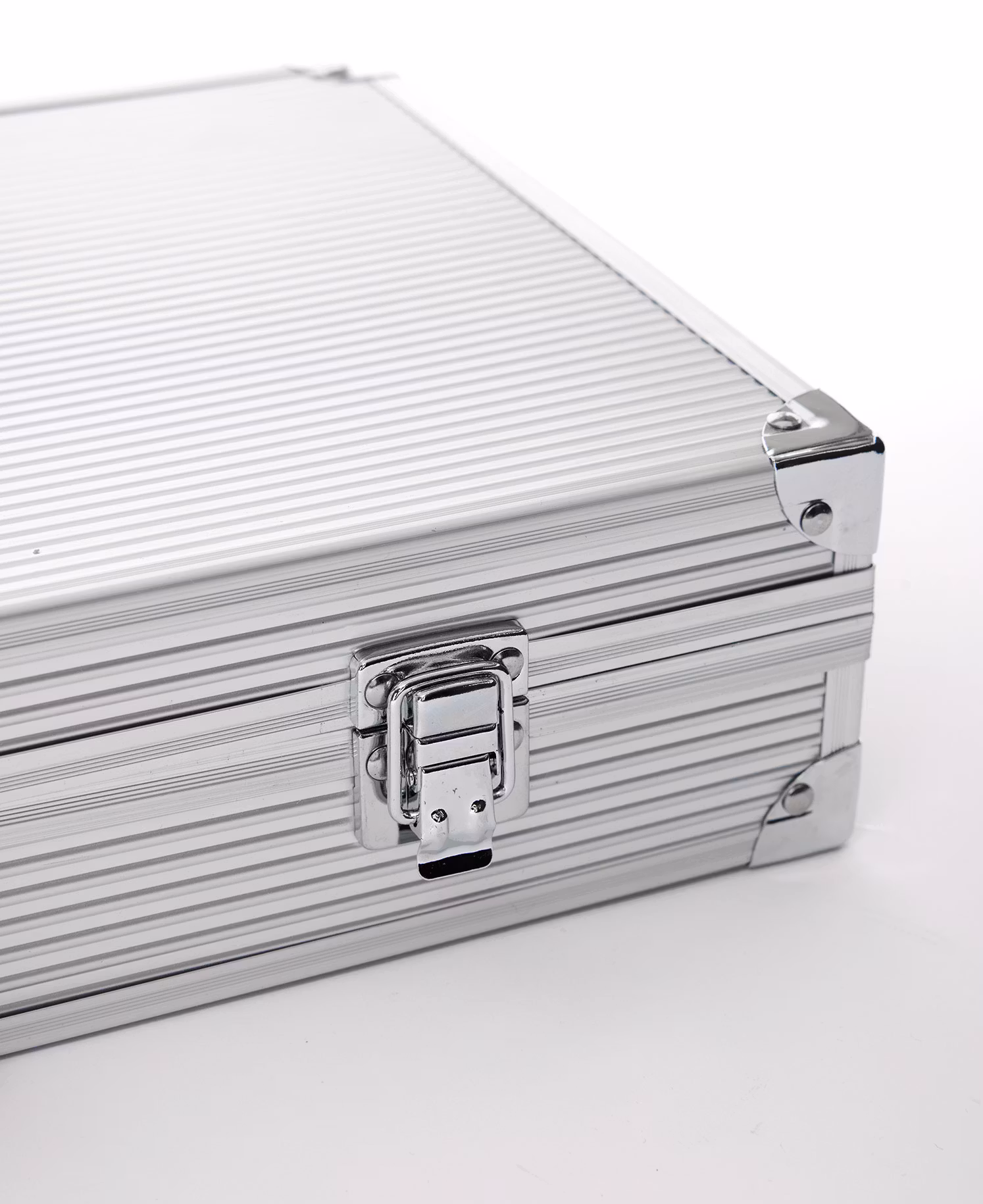 KOMPLETTES GRILL-SET - 26-TEILIG