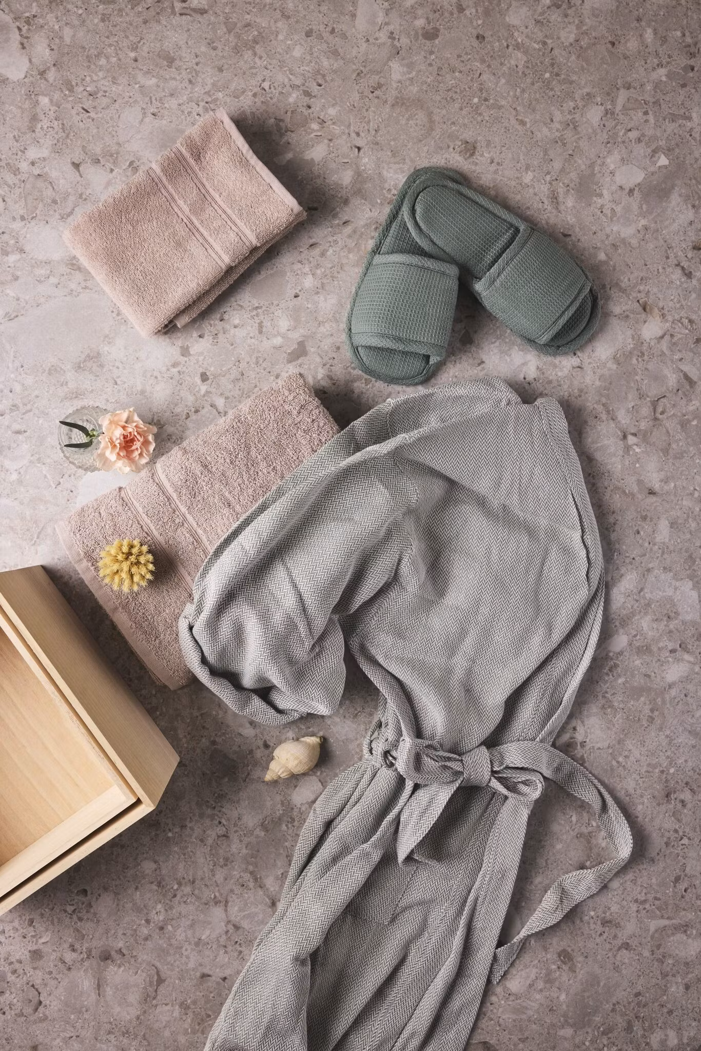 WEICHES UND SCHÖNES HANDTUCH-SET VON YLLEVERKET  - SAND