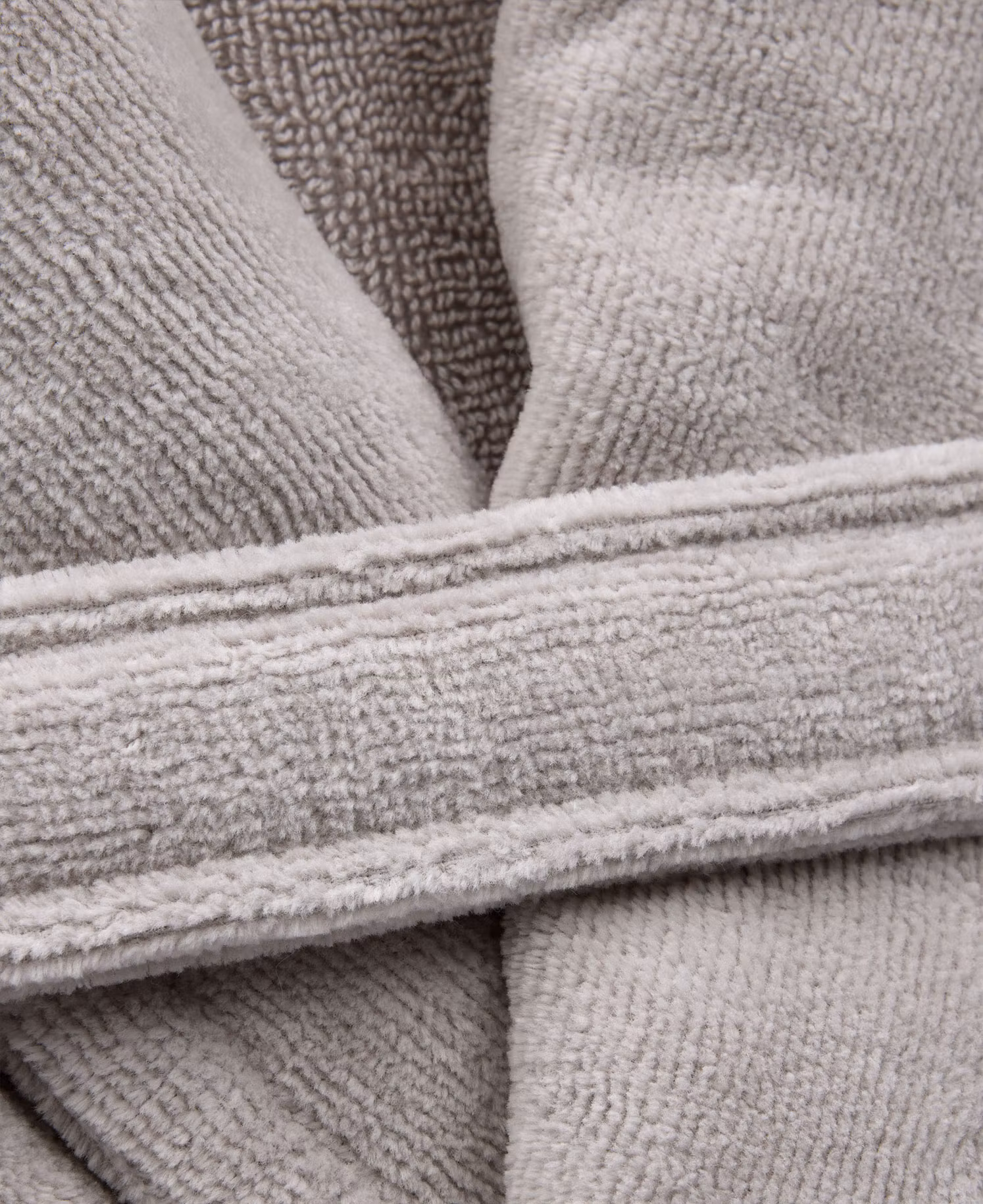 Weicher Bademantel aus Velours – GRAU