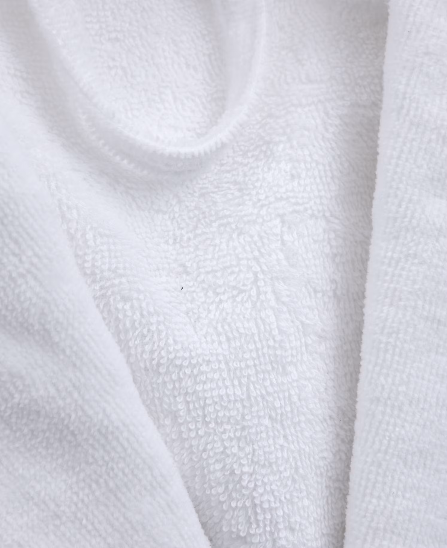 Weicher Bademantel aus Velours – WEISS