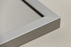 FRAMO speil  i sølvfarget aluminiumsramme - 80 x 80cm