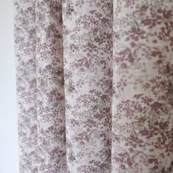 Pagunette ALMINE Blommig gardin med öljetter 1 x 140 x 220 cm, rosa / lila