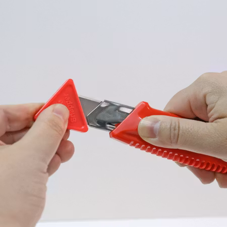 NT Cutter® Brytkniv L-550 Säkerhetsgrepp 18mm