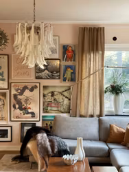 White Murano Glass Chandelier in the style of Mazzega - Large size.