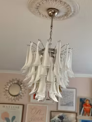 White Murano Glass Chandelier in the style of Mazzega - Large size.