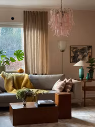 Pink Murano Glass Chandelier in the style of Mazzega - Large size.