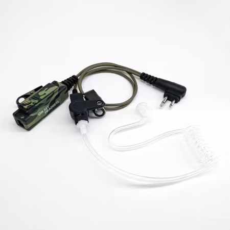 On Set Headsets Camo for Motorola, Basic model, The Shorty is perfect for those who are always on the move, and need a more compact option for their walkie-talkie communication. It’s lightweight, easy