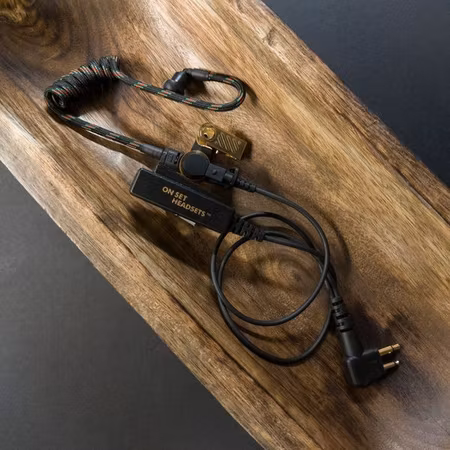 On Set Headsets Black for Motorola, The Elite Series is built to last with Kevlar reinforced wiring and comes with a Lifetime Warranty, showing our confidence in the quality and durability of our prod