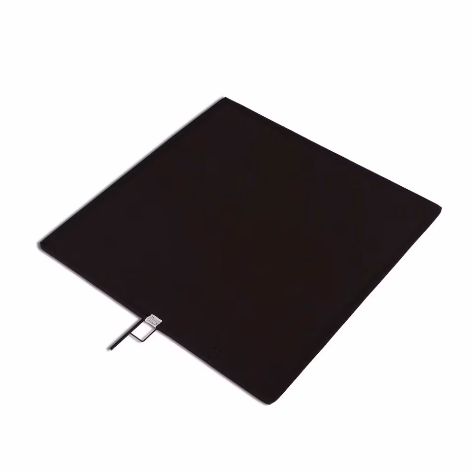 AVENGER Cutter flagga 120x120cm 48x48"