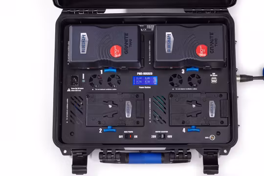 BLUESHAPE power station in RUGGED case for 4 batteries , trial voltage 14V - 28V and 48V regulated. Charger system embedded and back system . VLOCK