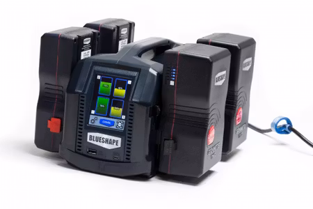 BLUESHAPE Studio charger Vlock batteries. Charges  4 batteries simulatenous 6Ah per channel, on/off fan noise reduction, LCD TOUCH SCREEN