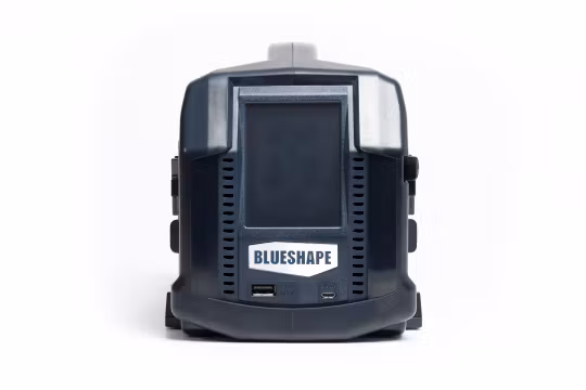 BLUESHAPE Studio charger Vlock batteries. Charges  4 batteries simulatenous 6Ah per channel, on/off fan noise reduction, LCD TOUCH SCREEN