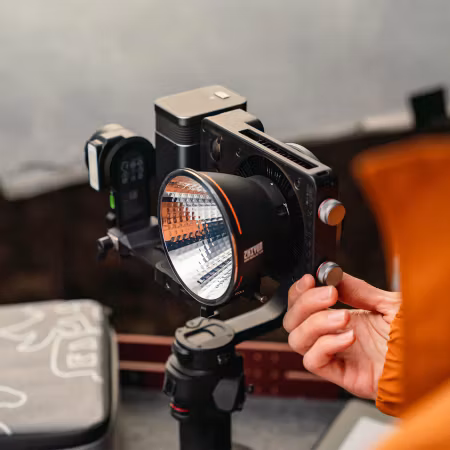 ZHIYUN  LED Molus X100 COB Light Pro