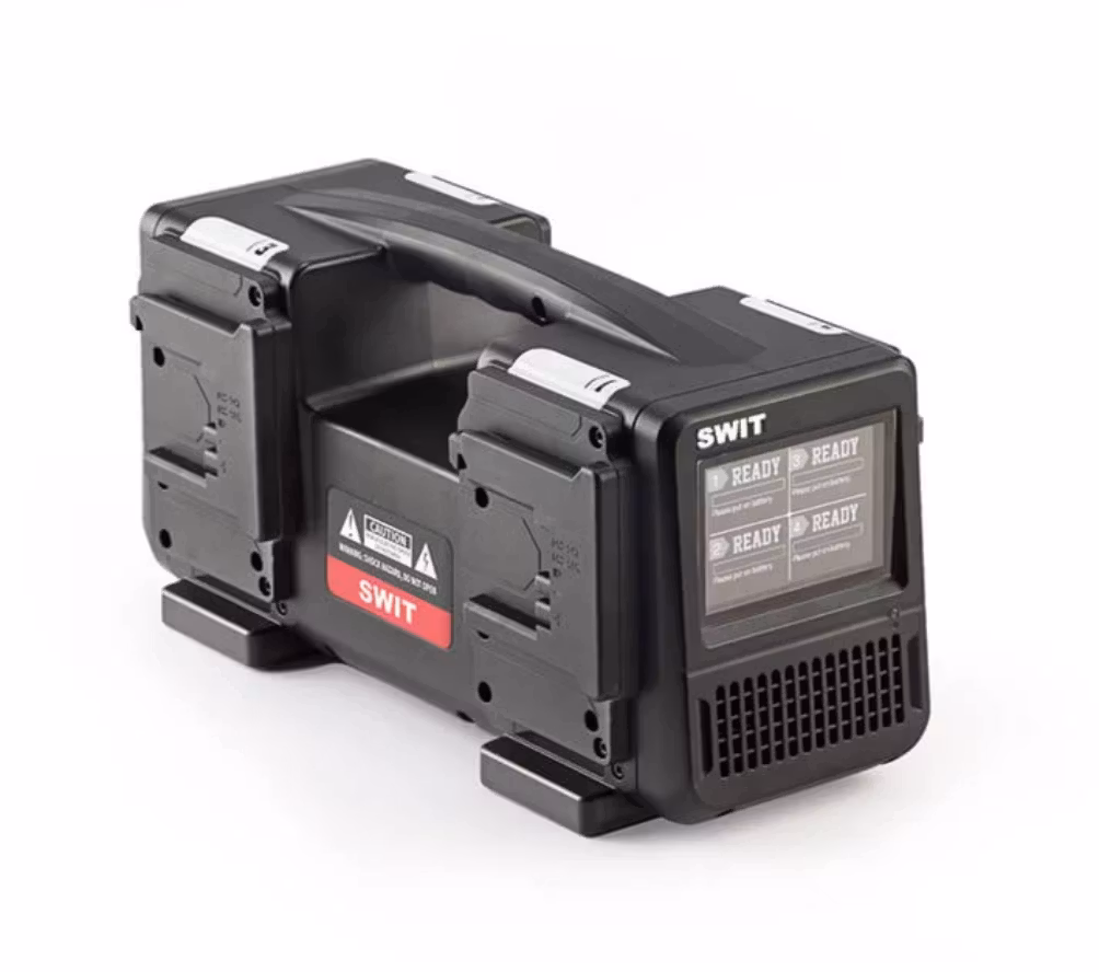 SWIT PC-P461B 4x100W Supersnabb B-Mount Laddare