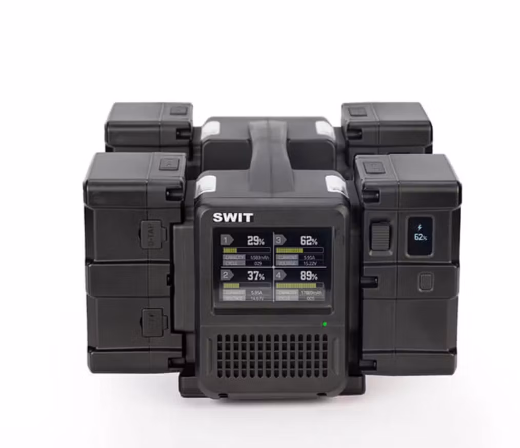 SWIT PC-P461B 4x100W Supersnabb B-Mount Laddare