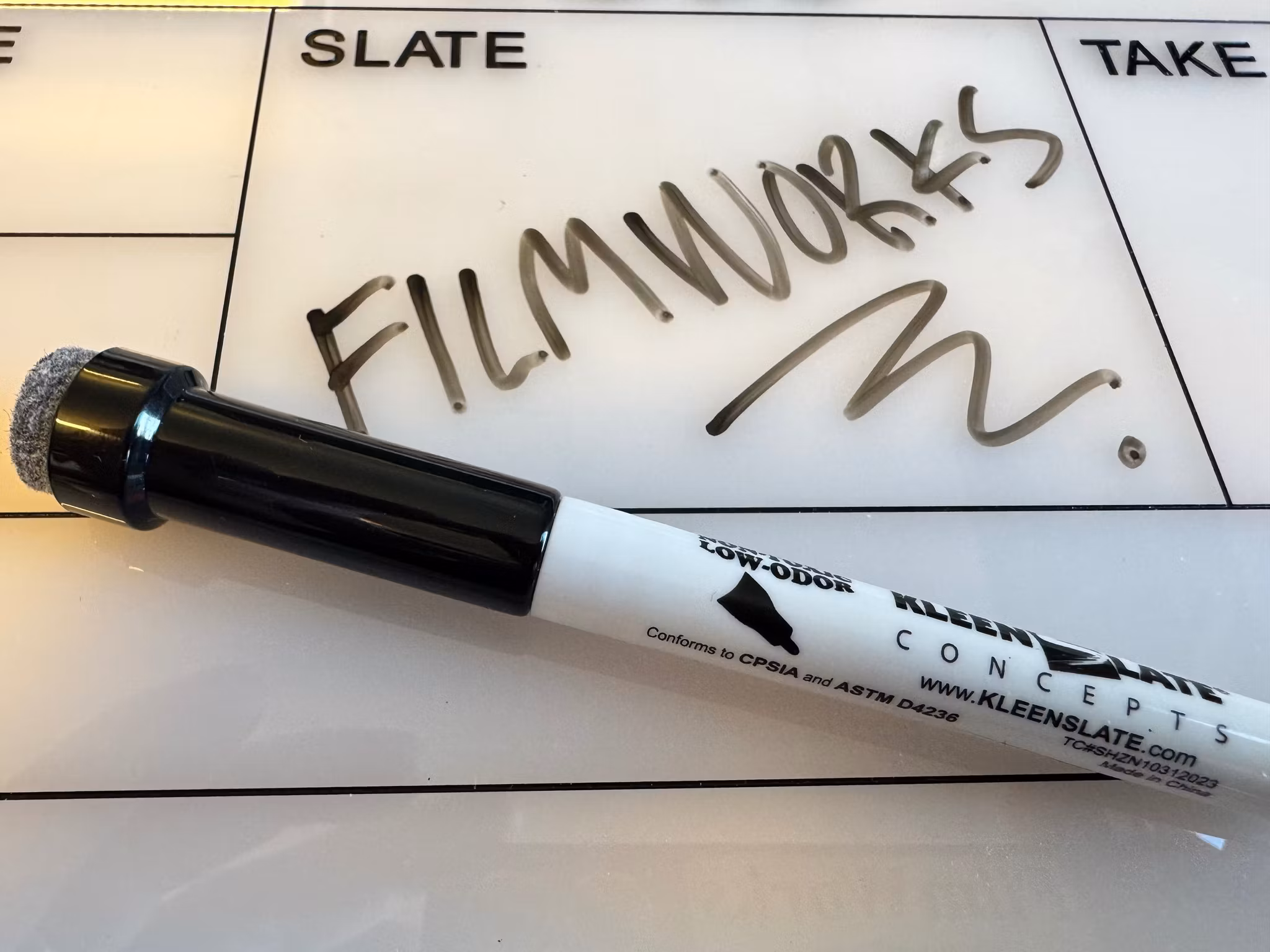 KLEENSLATE MARKER W/ ERASE CAP - BLACK