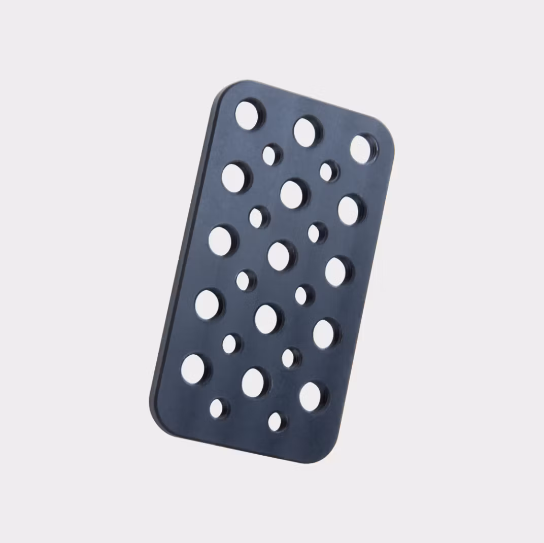 Kupo KS-3922 Mini Mounting Plate With 3/8"&1/4" Holes 3.97"(10cm)*2.2"(5.6cm)