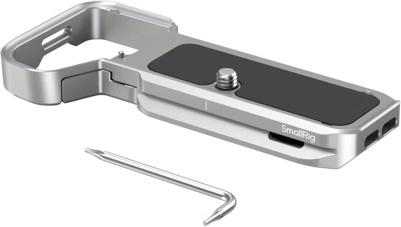 SmallRig 5482 Baseplate with Airtag Slot for Sony A7C II / A7CR Silver