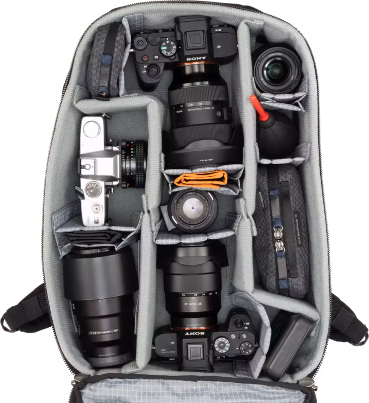 Think Tank  Airport Essentials Backpack, 26L Black