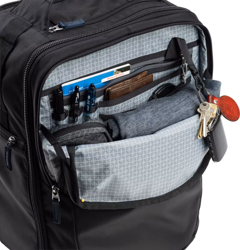 Think Tank  Airport Essentials Backpack, 26L Black